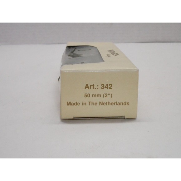 Molca Designs Green Unscented Round Floating Candle Made In Netherlands 3 Pack - Picture 3 of 6